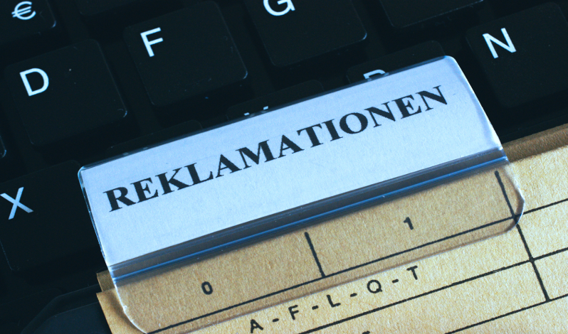 Wie Sie Reklamationen im Vertrieb souverän bewältigen © Fotolia 2015/matthias21 Wie Sie Reklamationen im Vertrieb souverän bewältigen © Fotolia 2015/matthias21